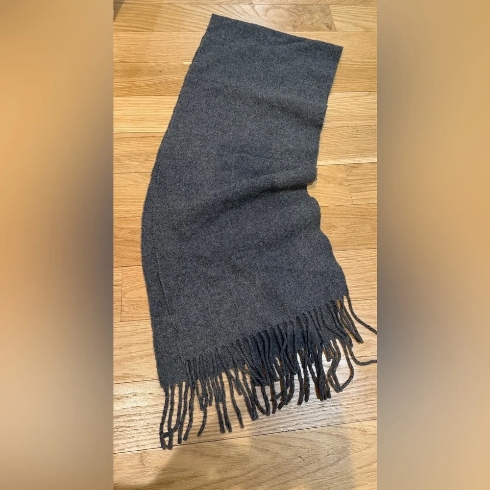 Polo Ralph Lauren Grey Wool Scarf Preppy Casual